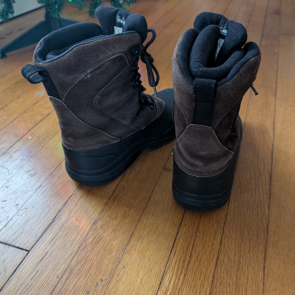 Winter Boots - Men's Size 5 - Thinsulate - removable lining - Quest - Snow Boots - Picture 3 of 5